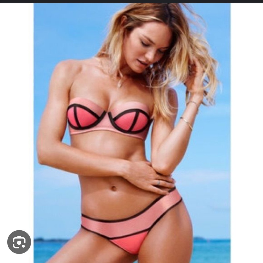 Vicotia secret bikini